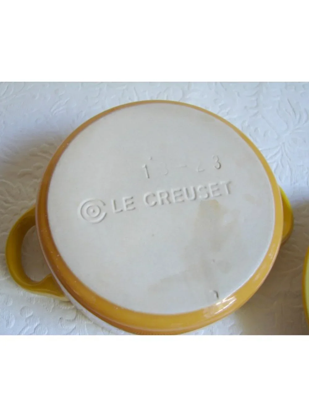 Le Creuset Mini Cocotte Round 8 oz. Yellow Soleil, Stoneware Ramekin w/Lid